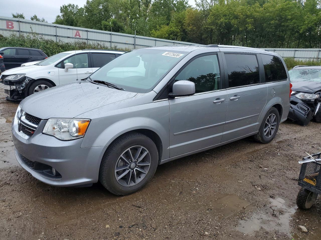 2017 Dodge Grand Caravan Sxt - zdjęcie główne