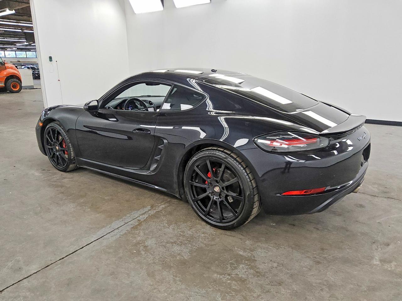 2022 Porsche 718 Cayman - zdjęcie 2