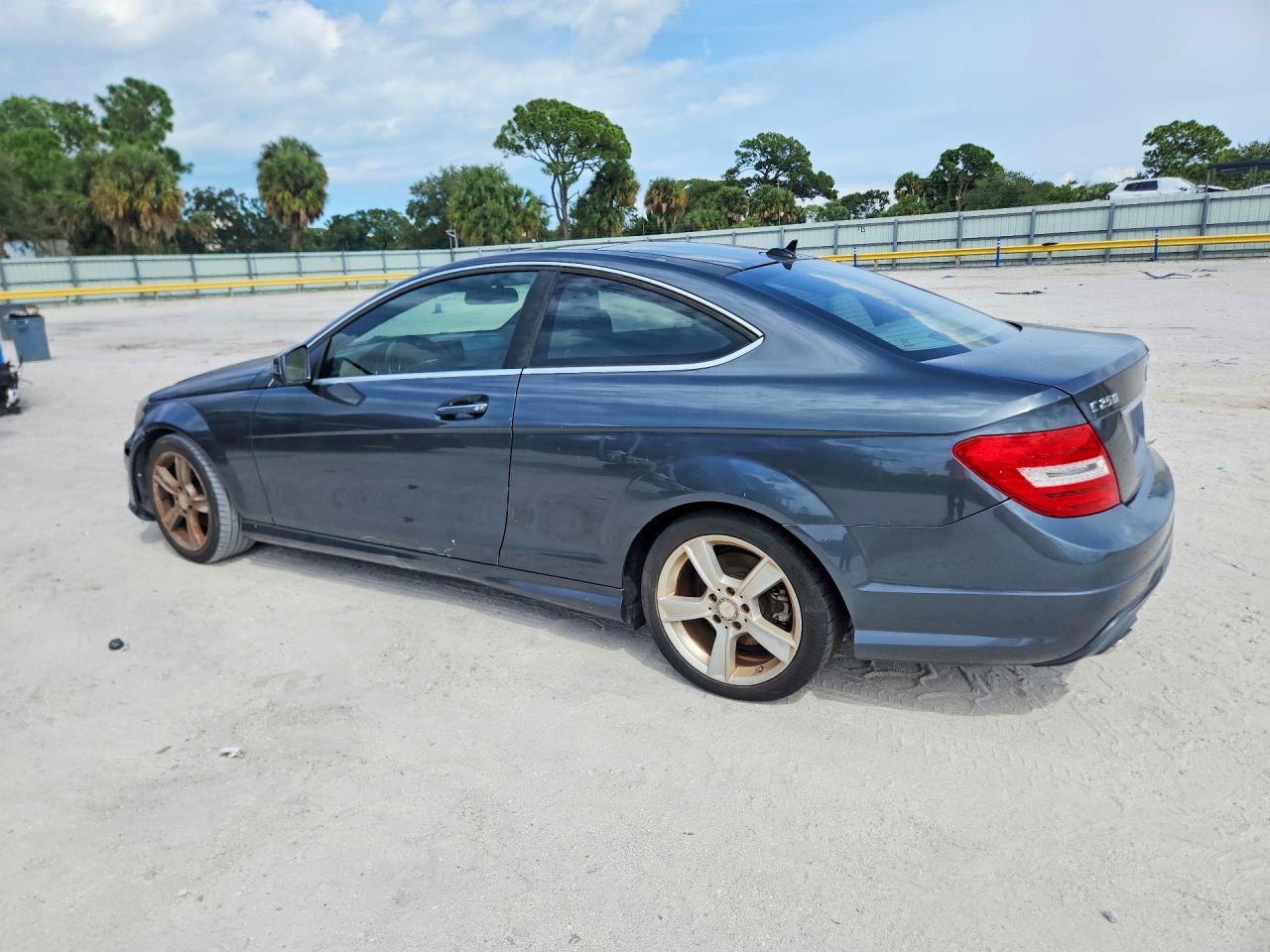 2013 Mercedes-Benz C 250 - zdjęcie 2