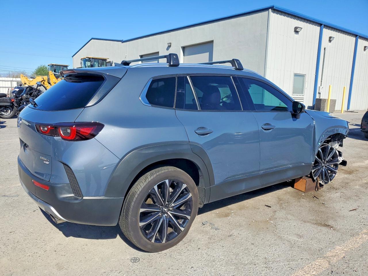 2025 Mazda Cx-50 Premium - zdjęcie 3