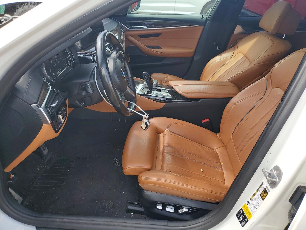 2018 BMW Seria 5 540i - zdjęcie 7
