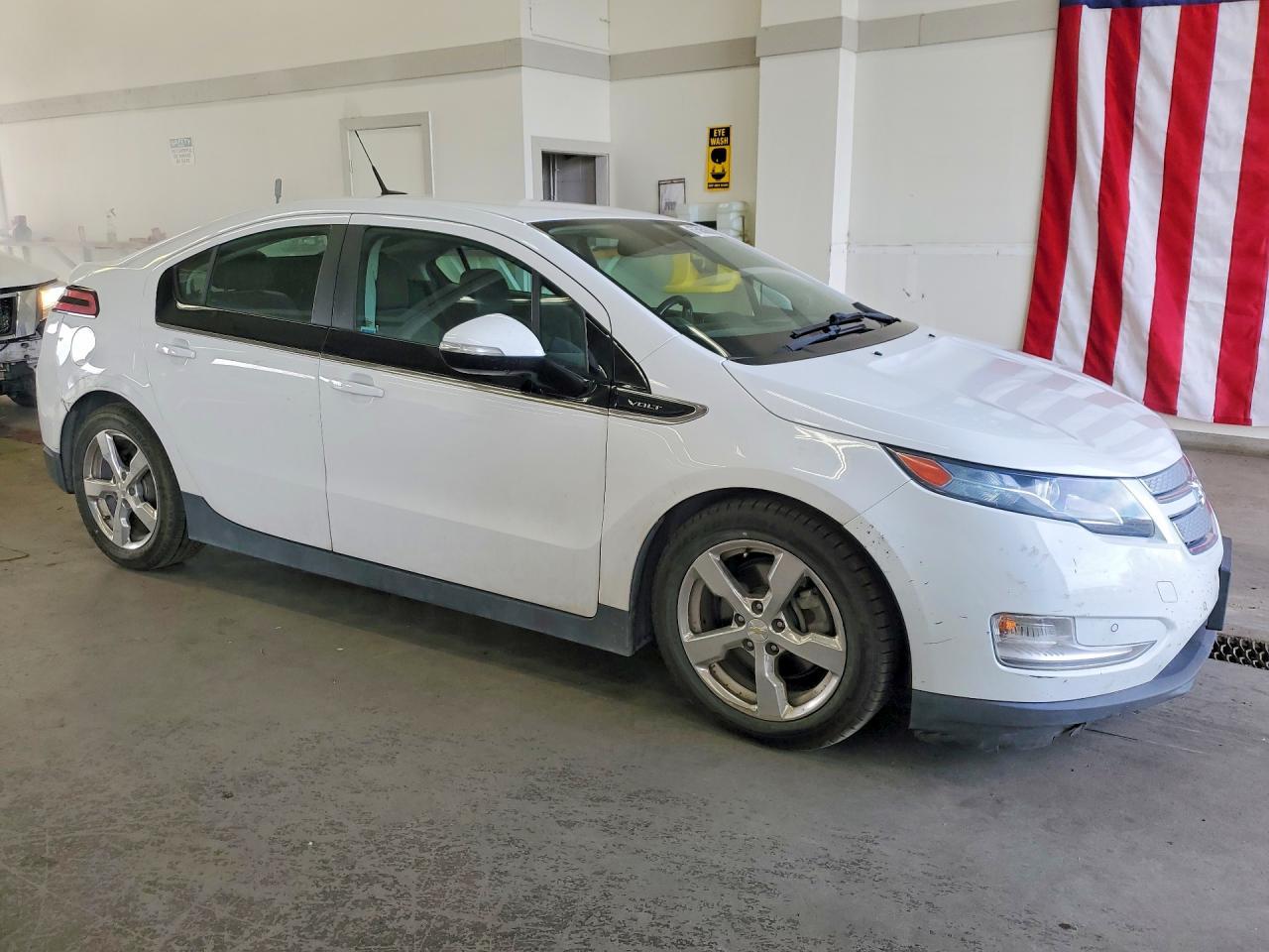 2014 Chevrolet Volt - zdjęcie 4