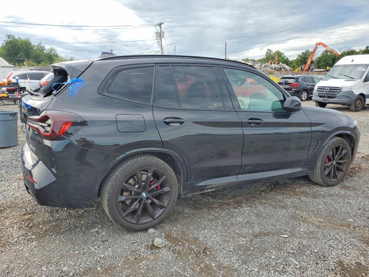 2024 BMW X3 M40I - zdjęcie 3