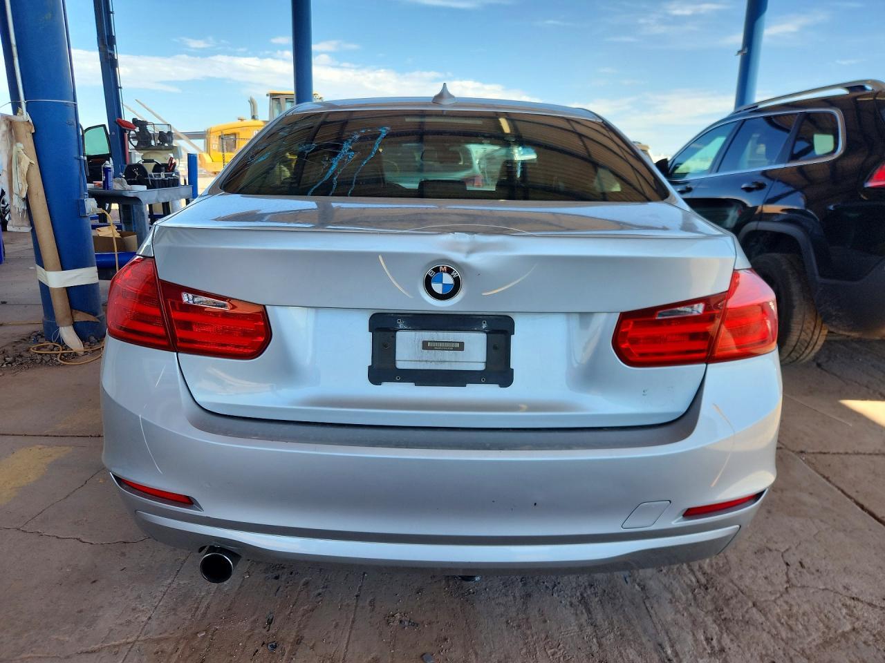2015 BMW 320 I - zdjęcie 6