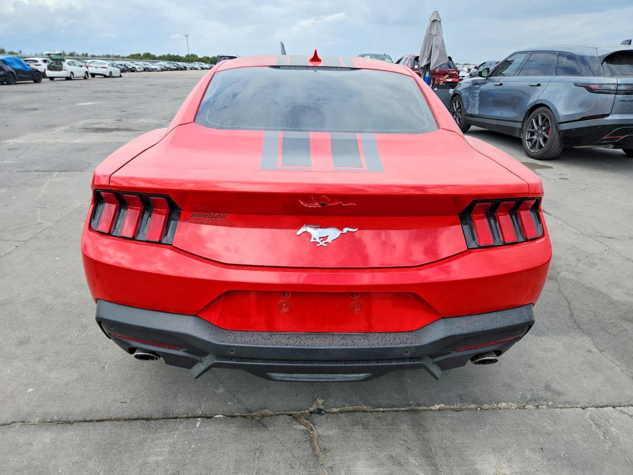 2026 Ford Mustang - zdjęcie 6