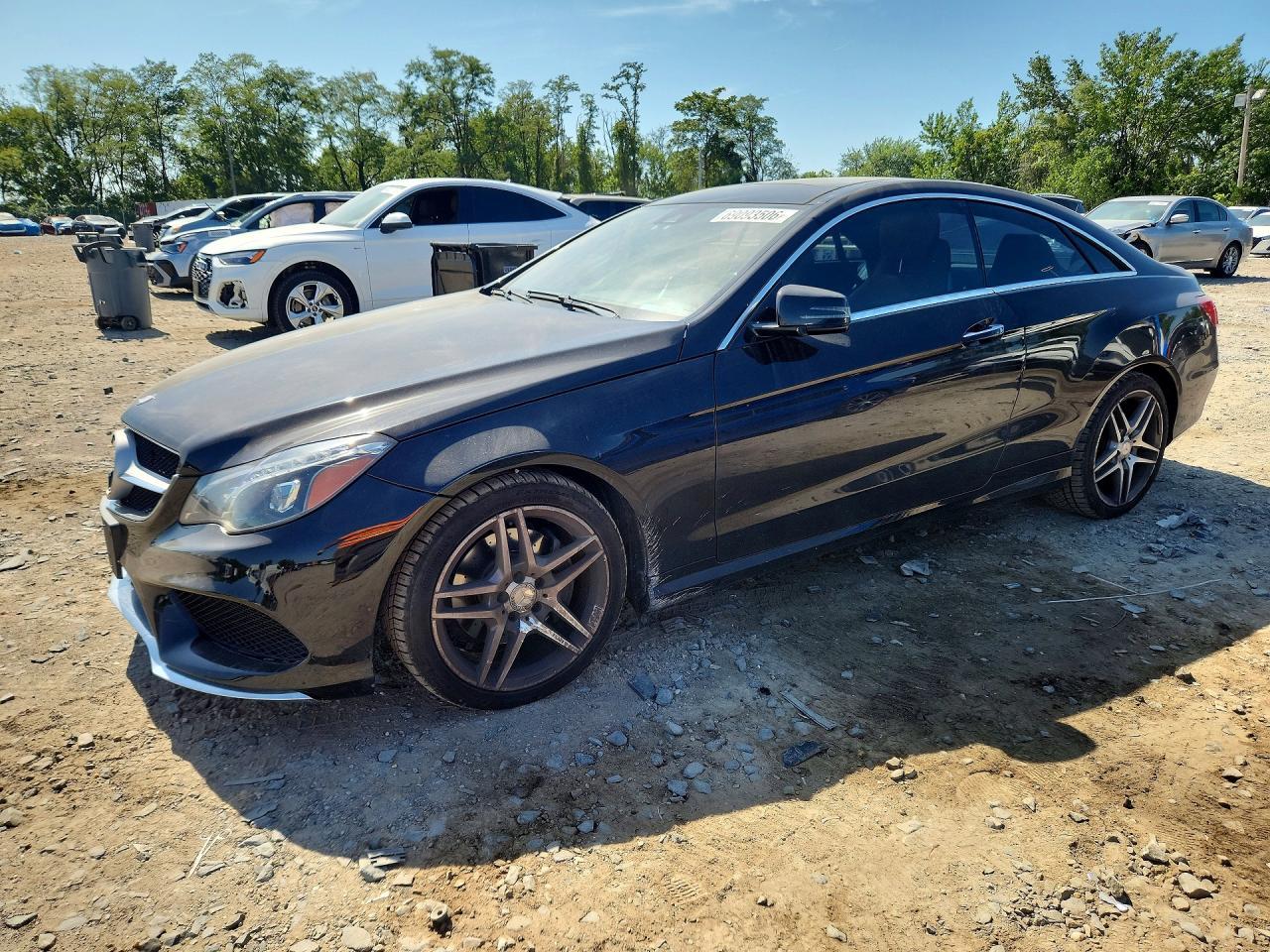 2016 Mercedes-Benz E 400 4Matic - zdjęcie główne