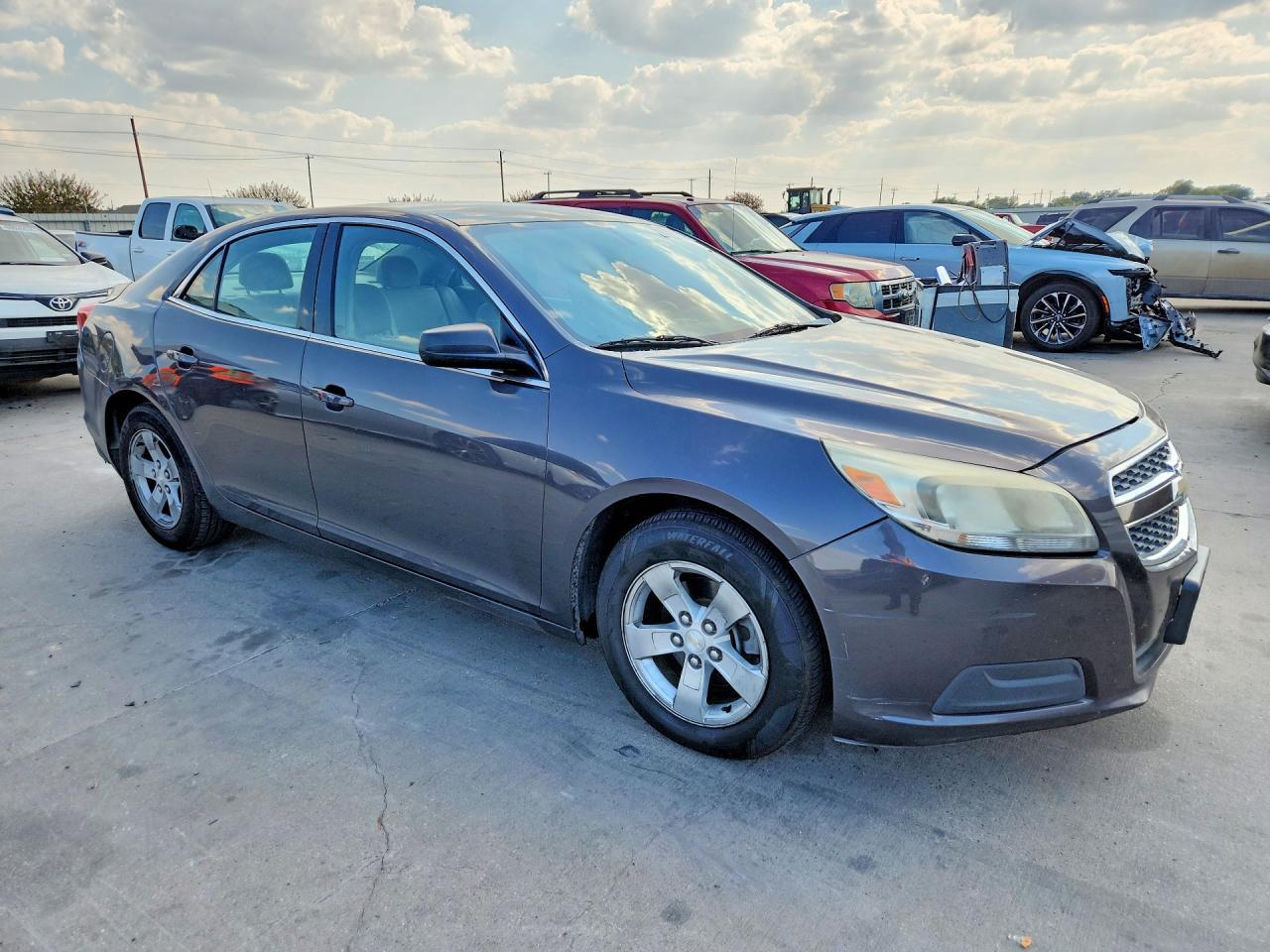 2013 Chevrolet Malibu Ls - zdjęcie 4