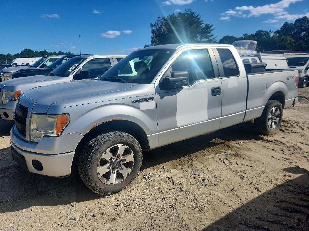 2014 Ford F150 Super Cab - zdjęcie główne