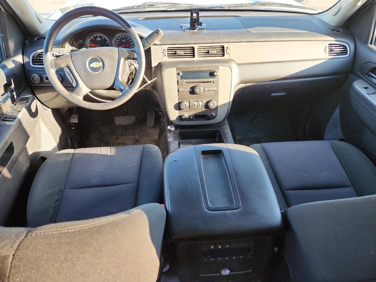 2014 Chevrolet Tahoe Special - zdjęcie 8