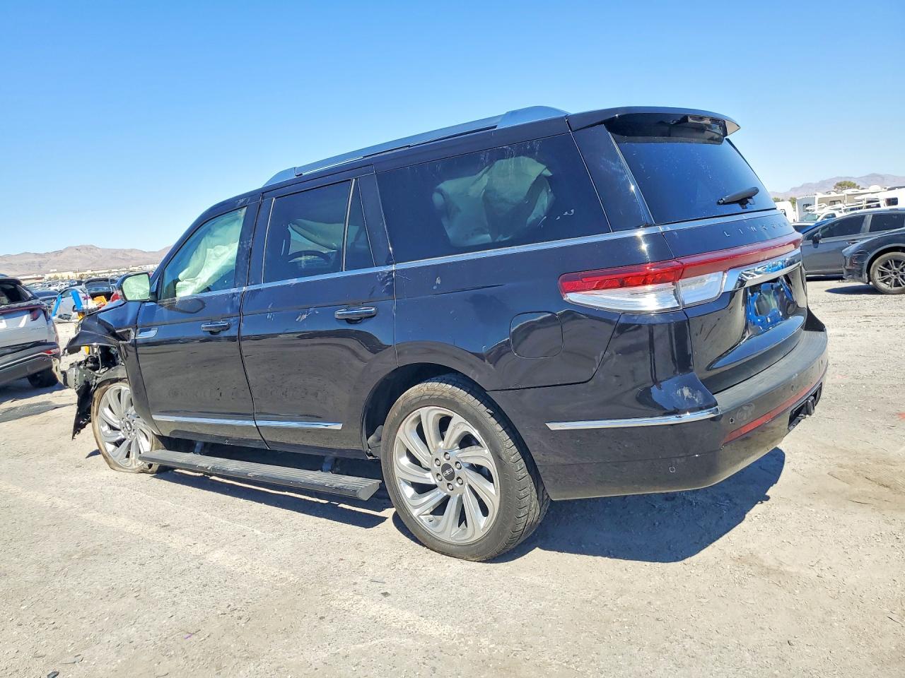 2024 Lincoln Navigator Reserve - zdjęcie 2