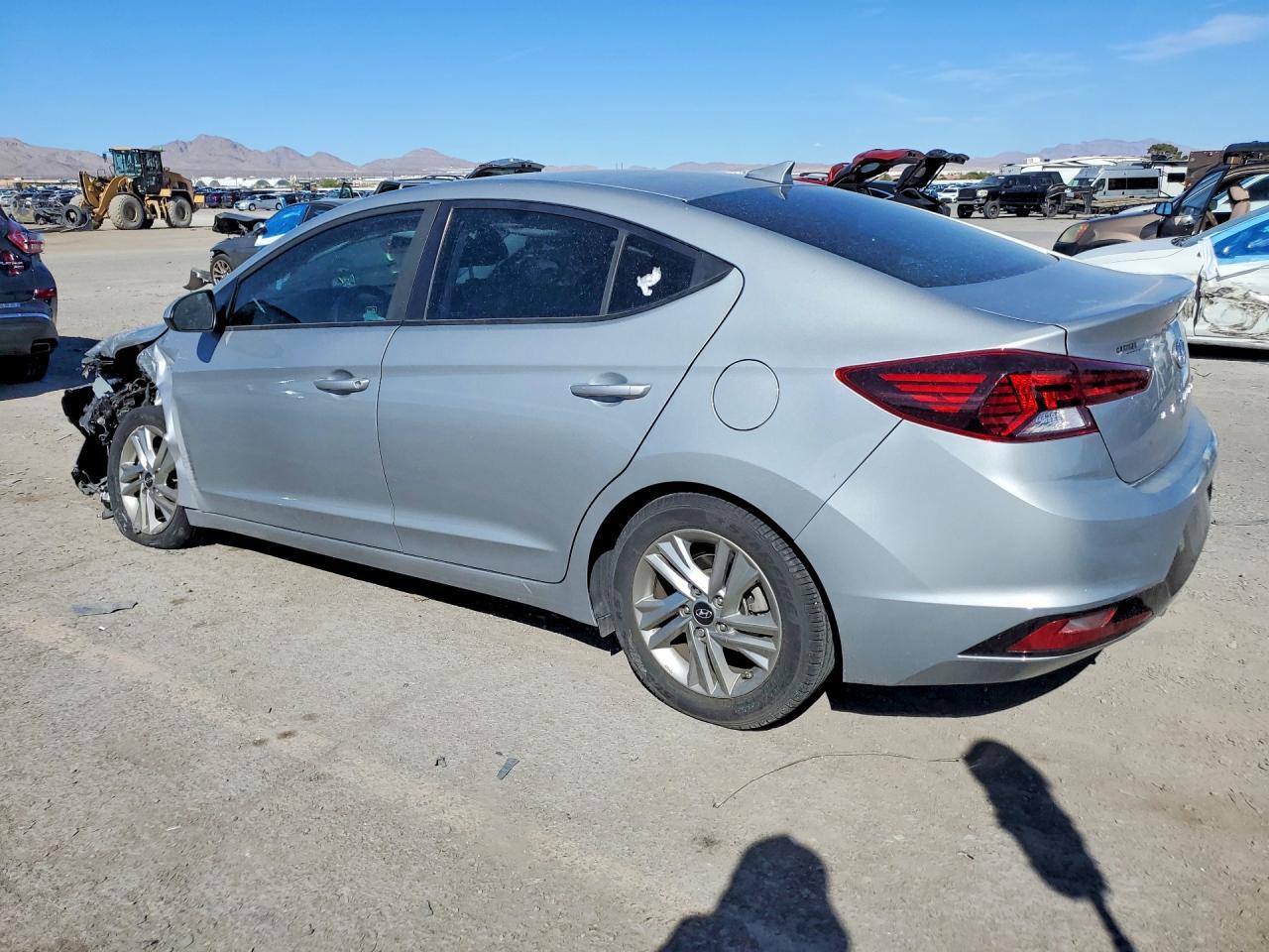 2020 Hyundai Elantra Sel - zdjęcie 2