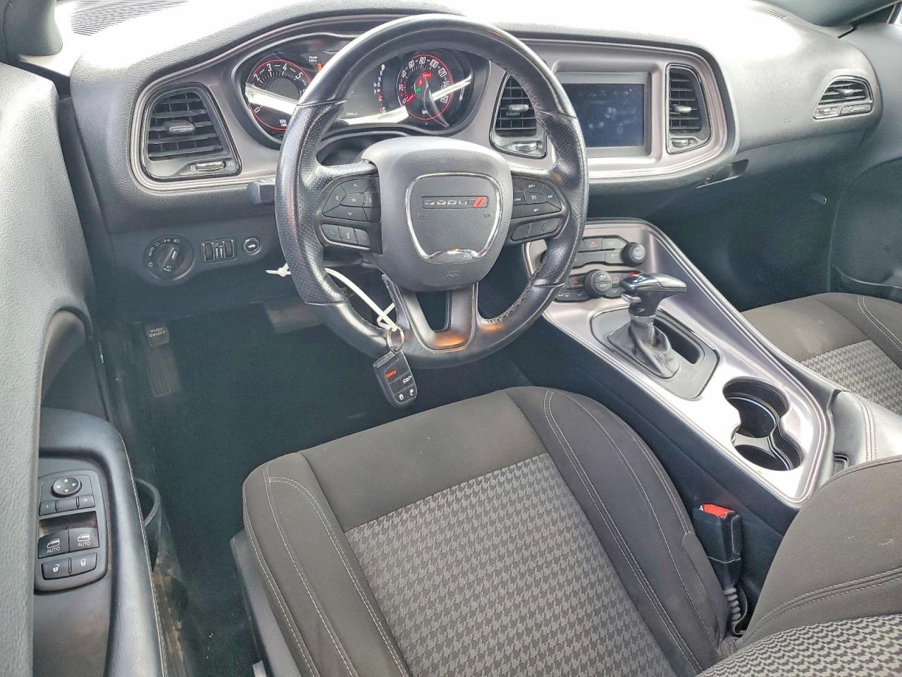 2023 Dodge Challenger Sxt - zdjęcie 8
