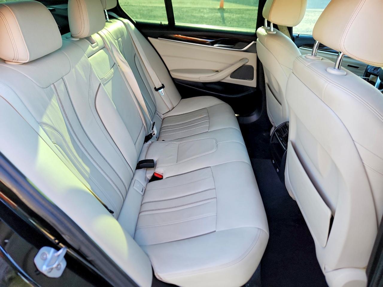 2019 BMW 530 Xi - zdjęcie 10