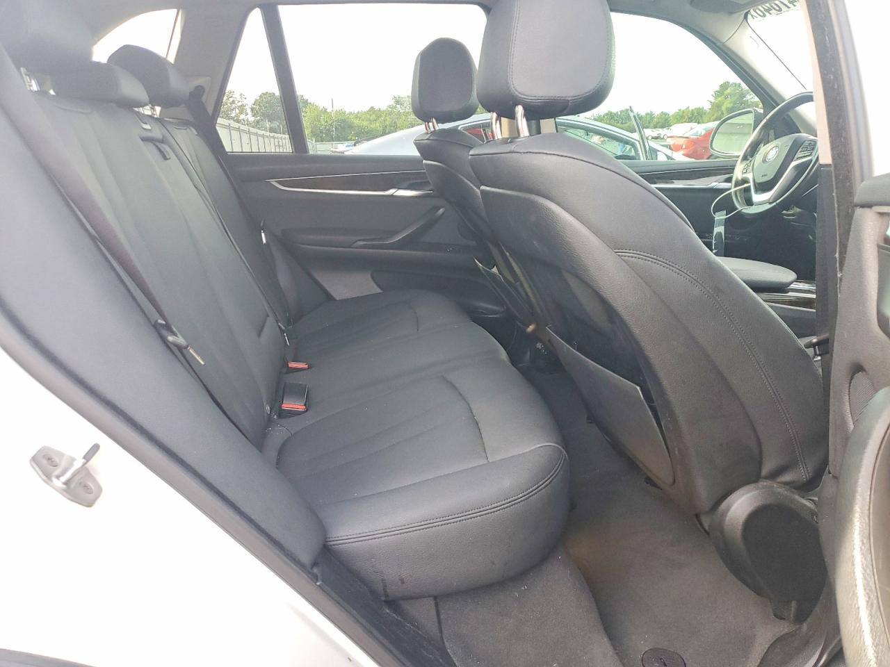 2016 BMW X5 xDrive35I - zdjęcie 10
