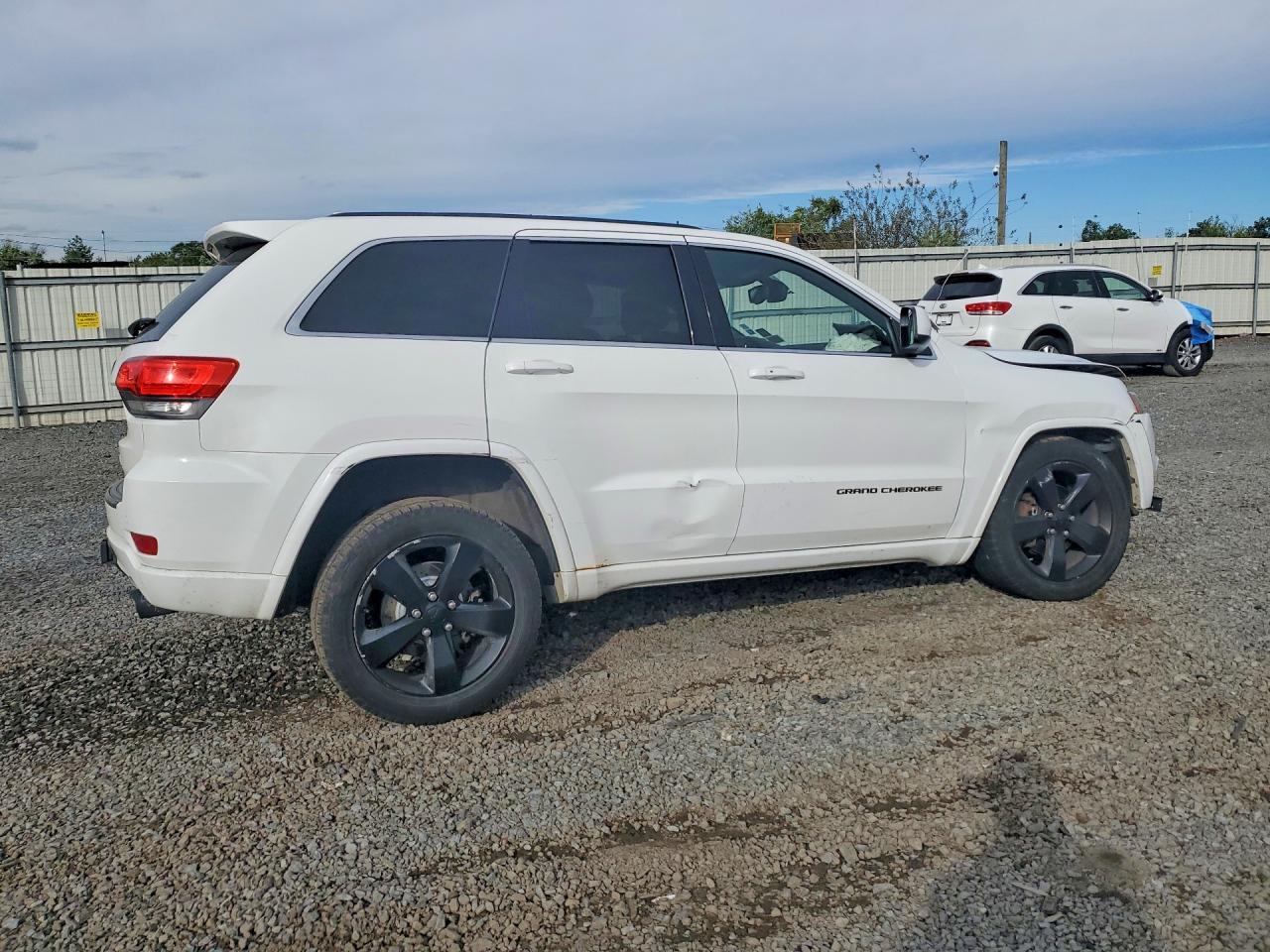 2015 Jeep Grand Cherokee Laredo - zdjęcie 3