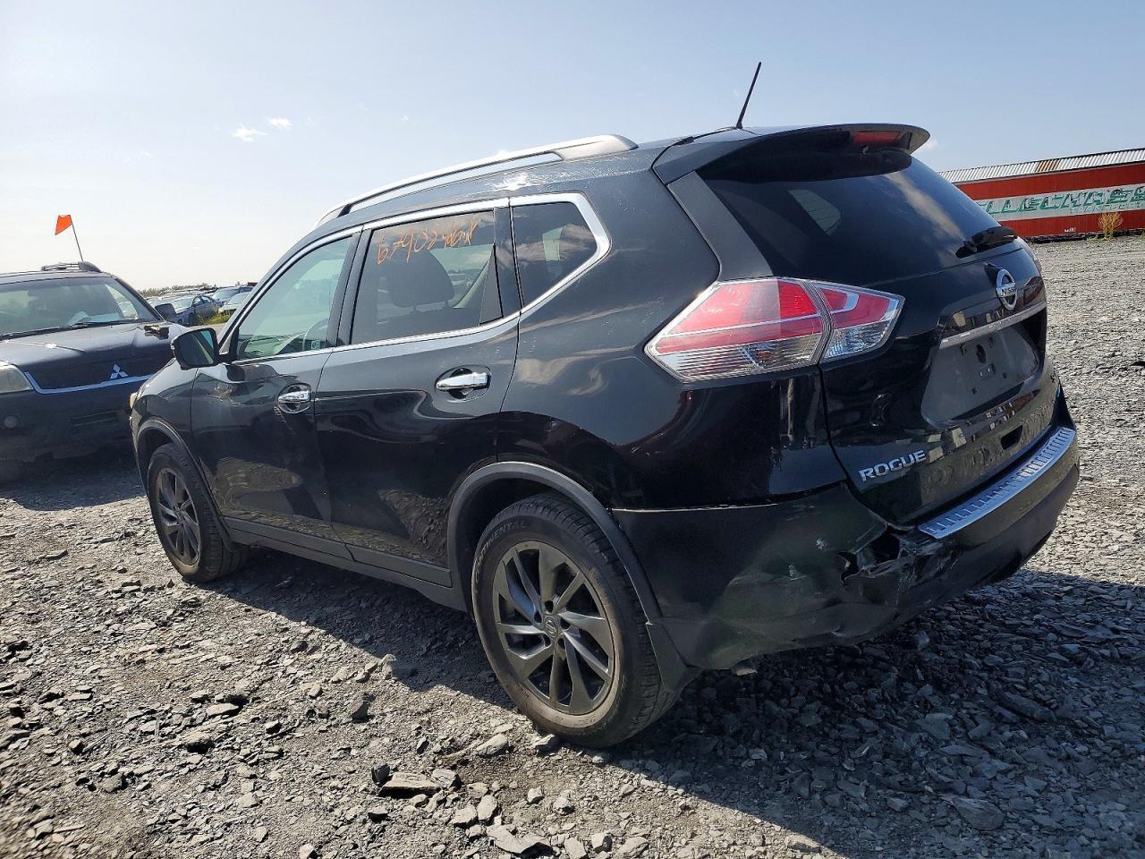 2015 Nissan Rogue S - zdjęcie 2