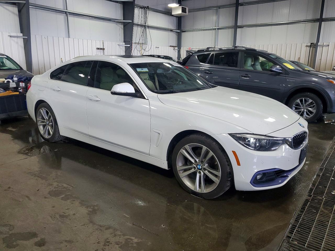 2019 BMW Seria 4 430i - zdjęcie 4