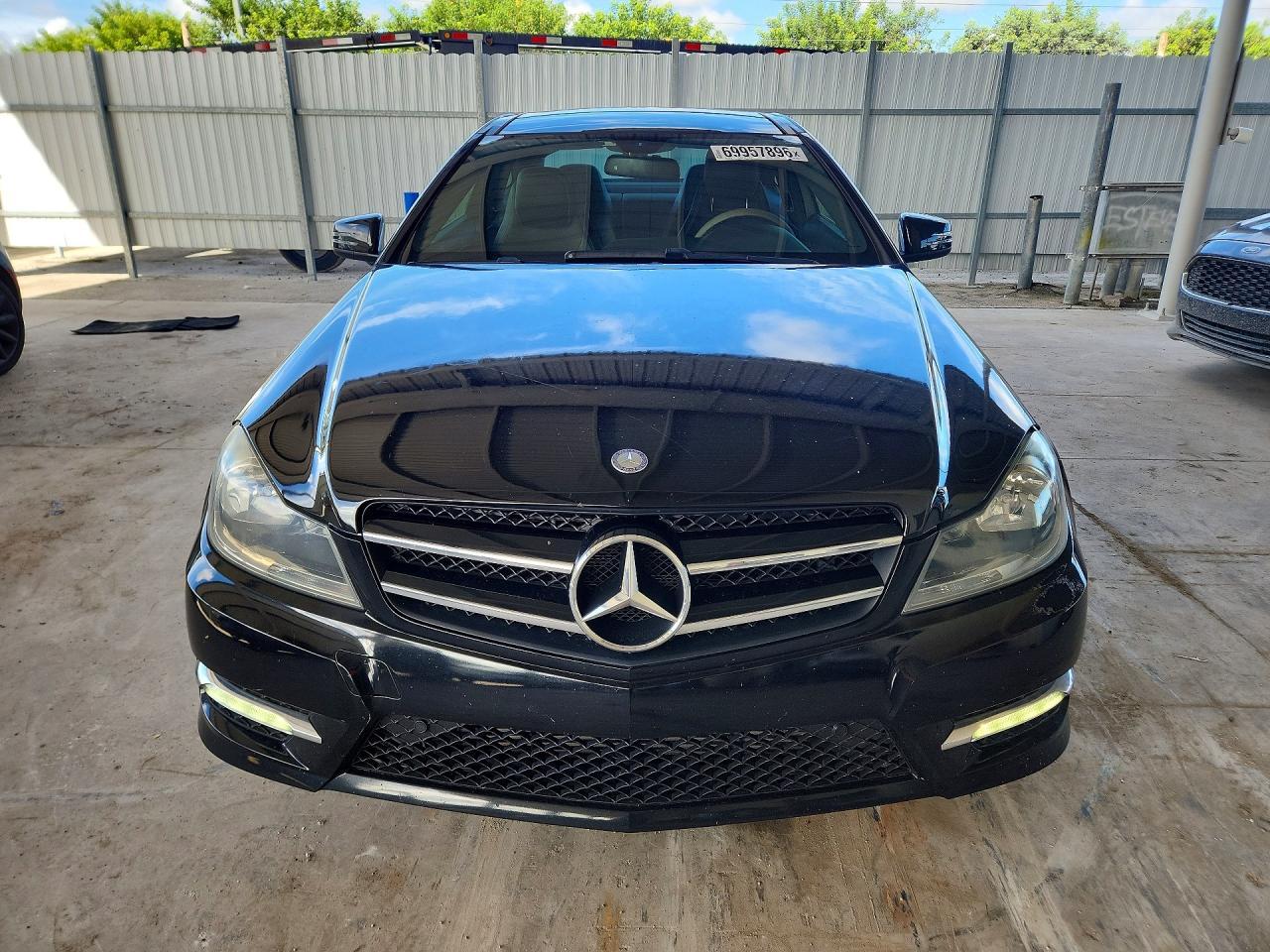 2015 Mercedes-Benz C 250 - zdjęcie 5