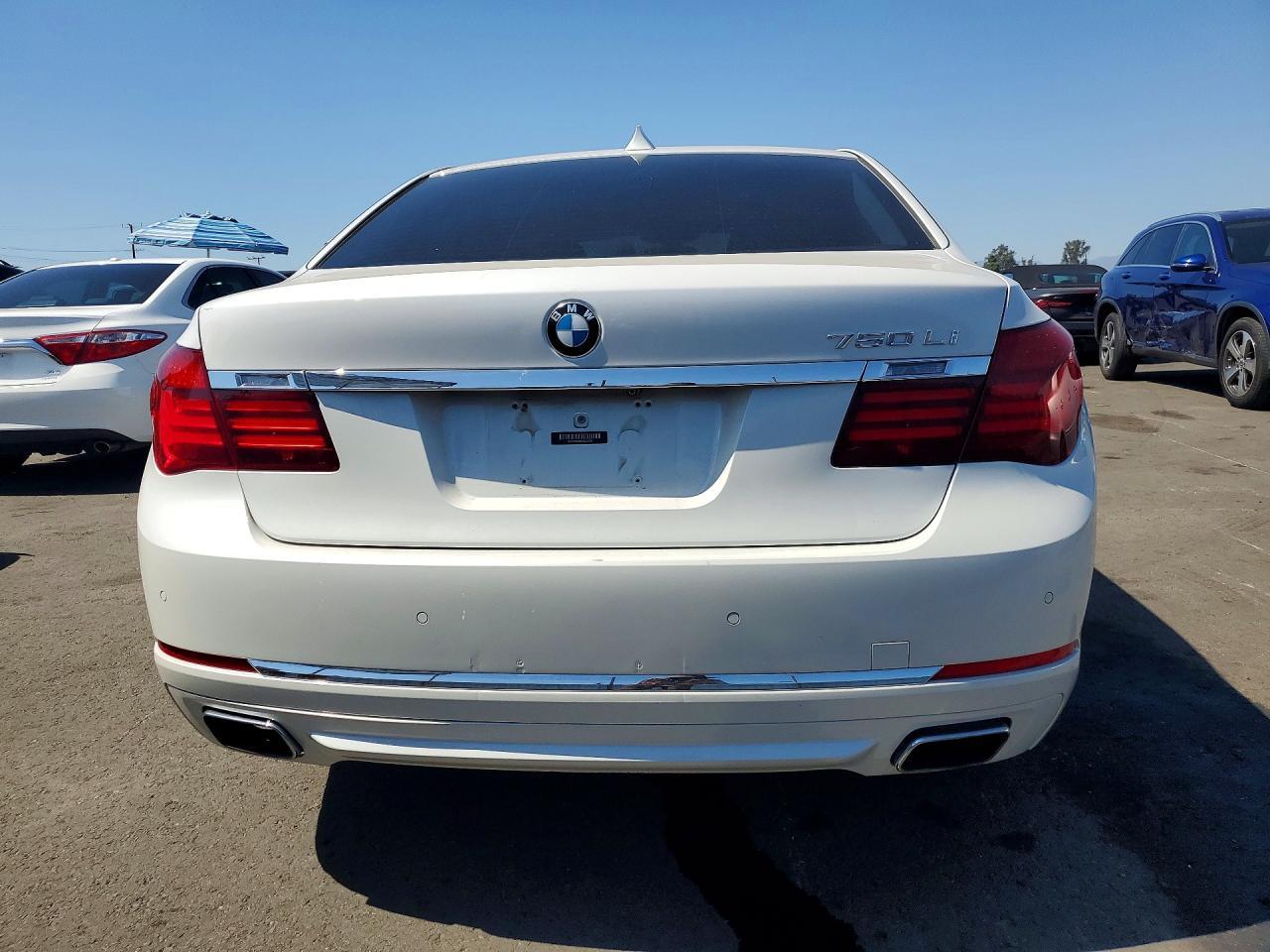 2013 BMW 750 Li - zdjęcie 6