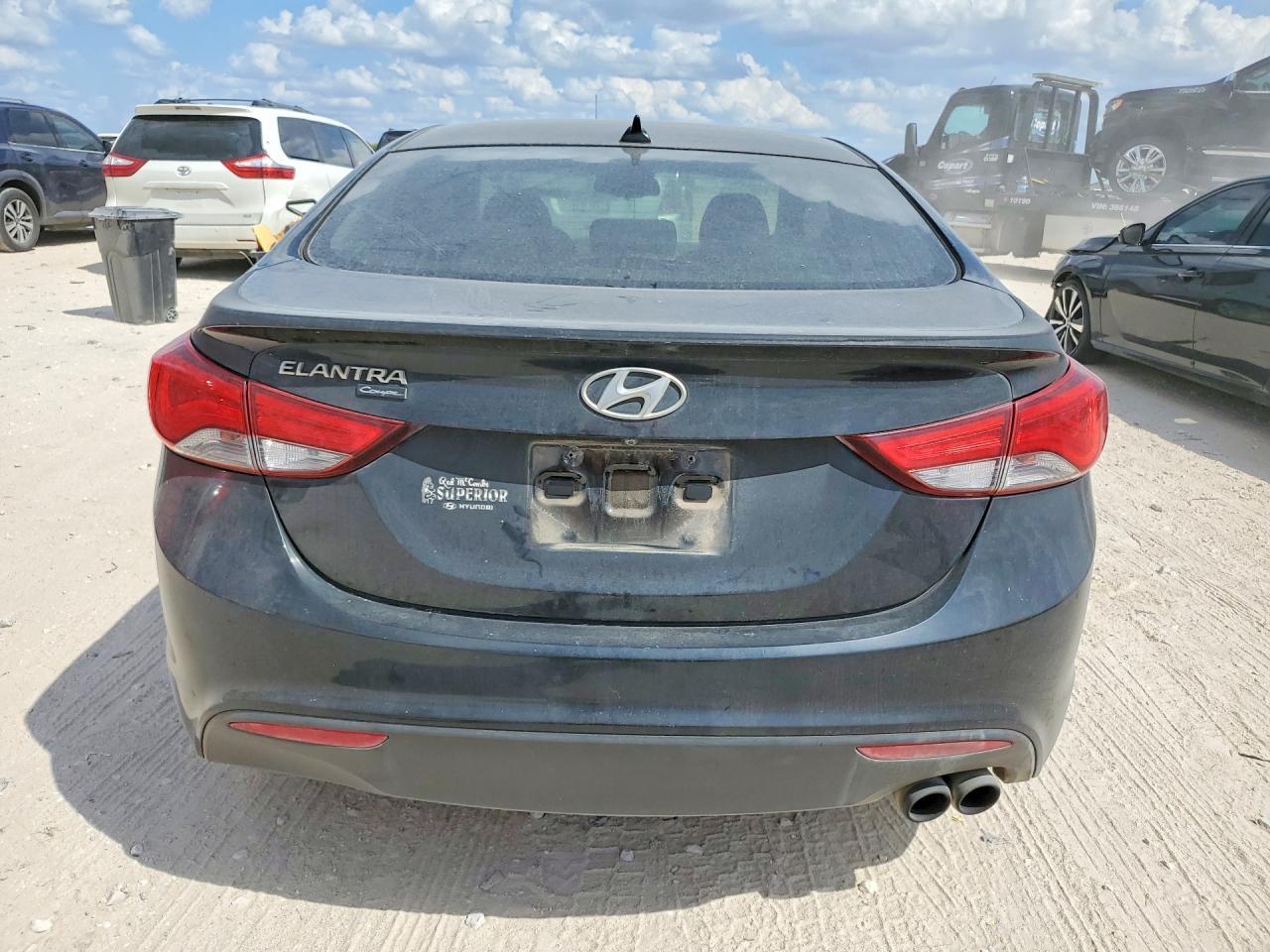 2014 Hyundai Elantra Coupe Base - zdjęcie 6