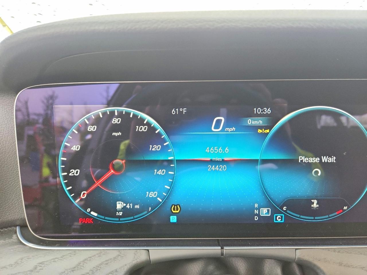 2023 Mercedes-Benz E 350 4Matic - zdjęcie 9