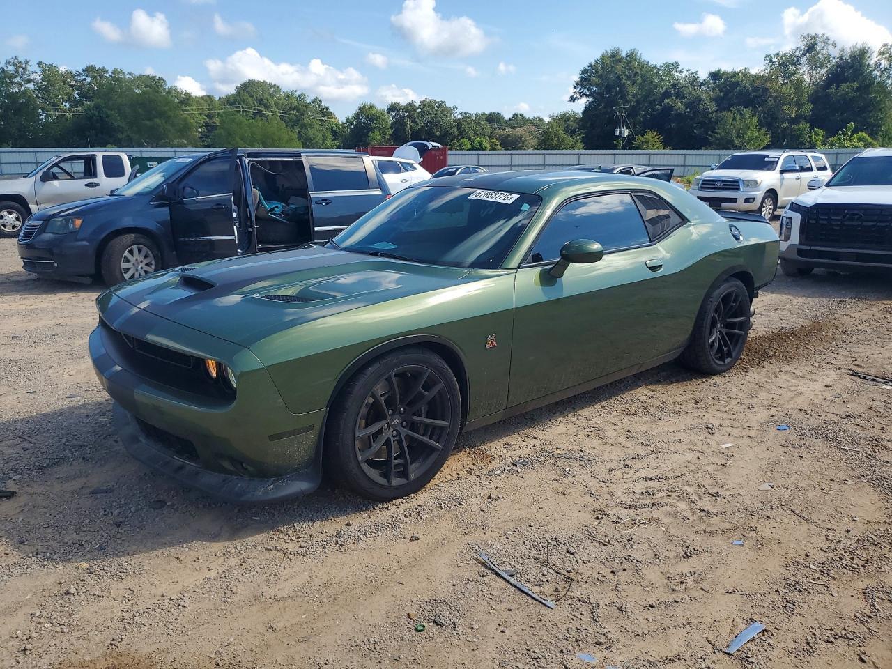 2020 Dodge Challenger R/T Scat Pack - zdjęcie główne