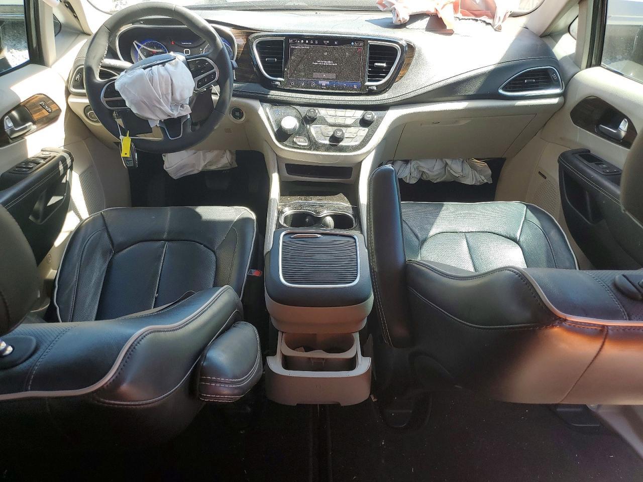 2022 Chrysler Pacifica Limited - zdjęcie 8