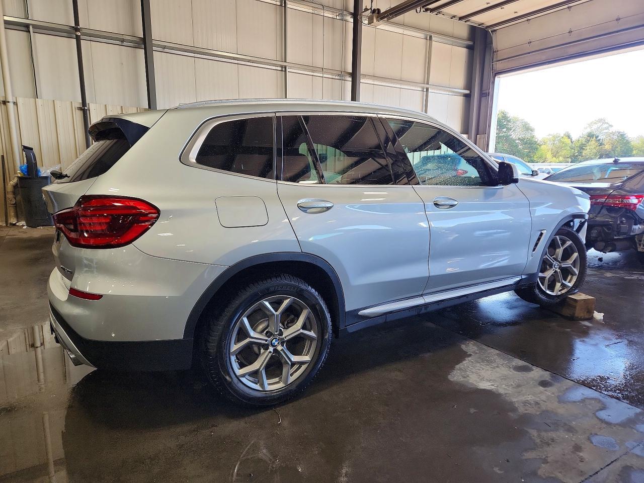 2020 BMW X3 xDrive30I - zdjęcie 3