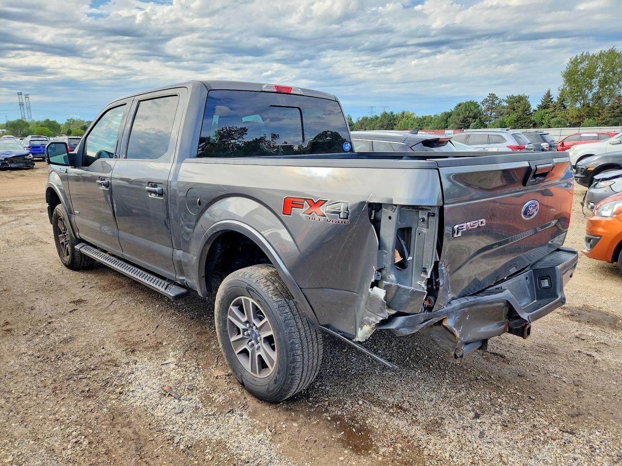 2017 Ford F150 Supercrew - zdjęcie 2