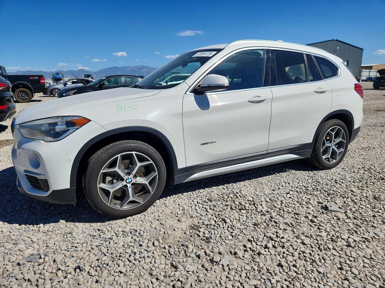 2017 BMW X1 xDrive28I - zdjęcie główne
