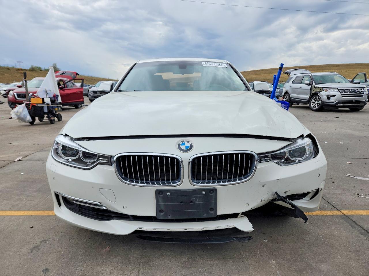 2014 BMW Seria 3 328i - zdjęcie 5