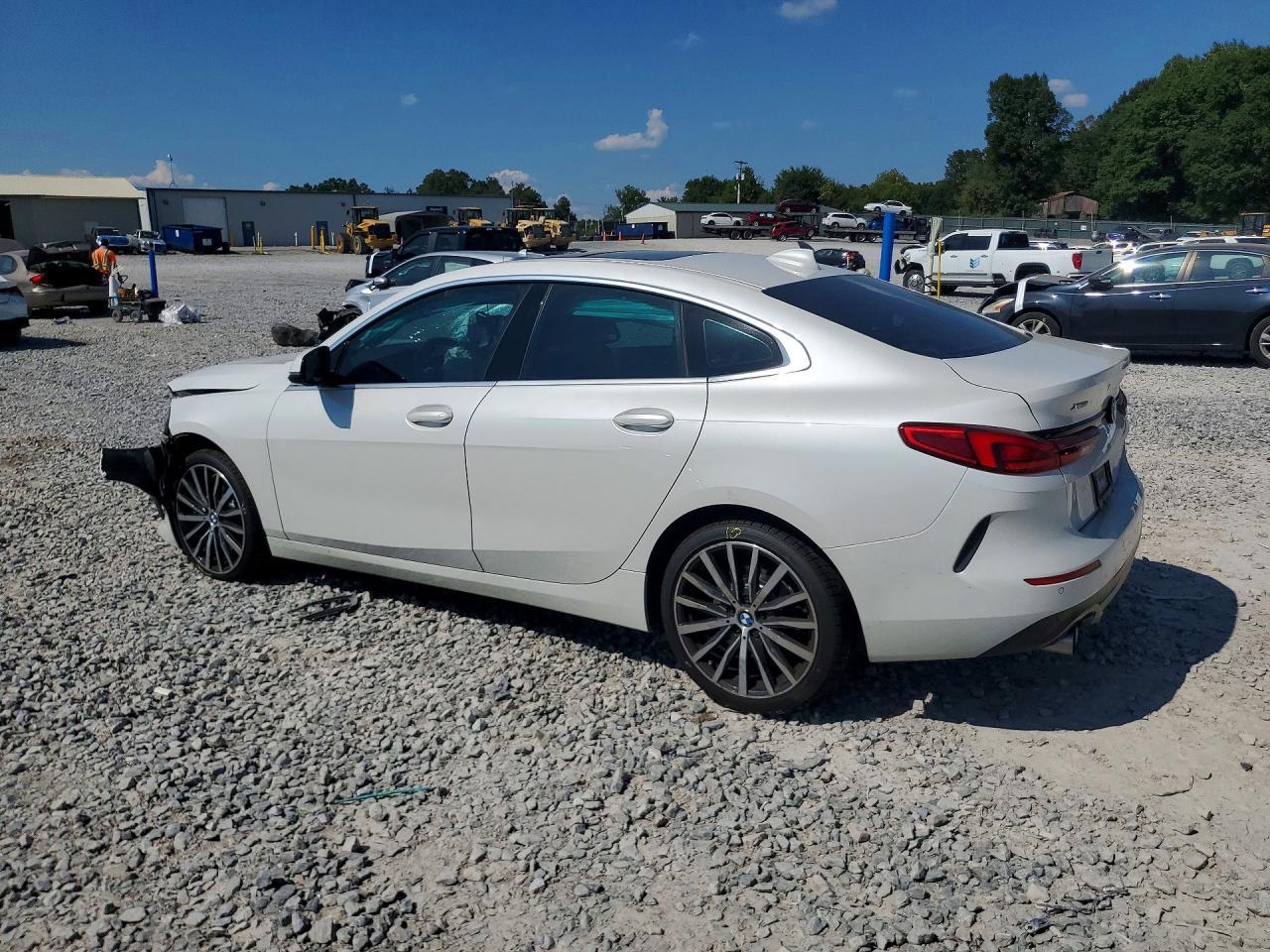 2021 BMW Seria 2 228i - zdjęcie 2