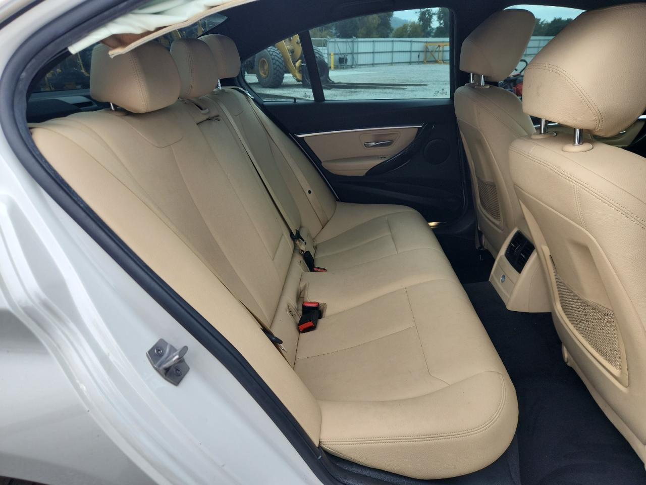2018 BMW 330 I - zdjęcie 10