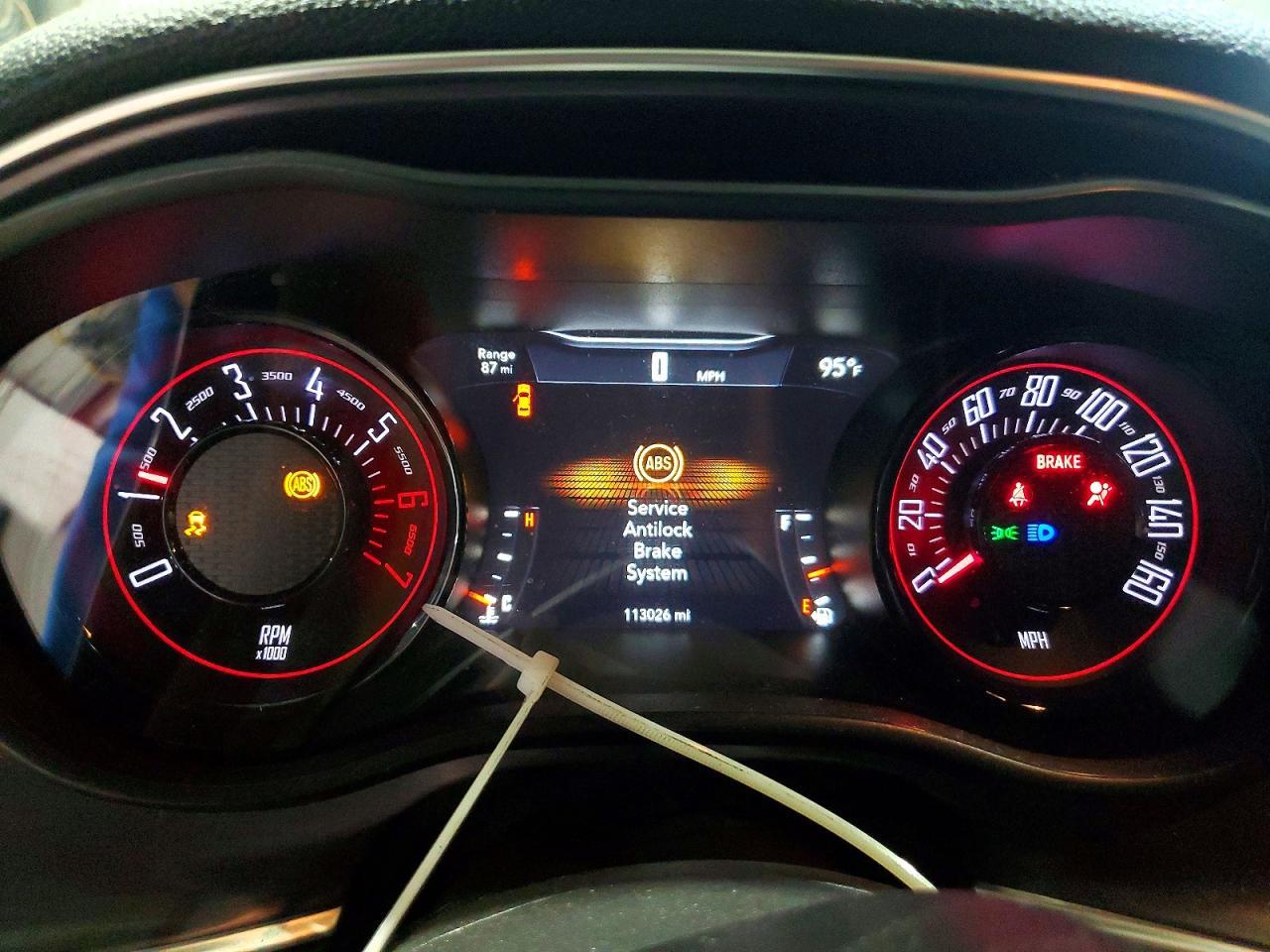2018 Dodge Challenger R/T - zdjęcie 9