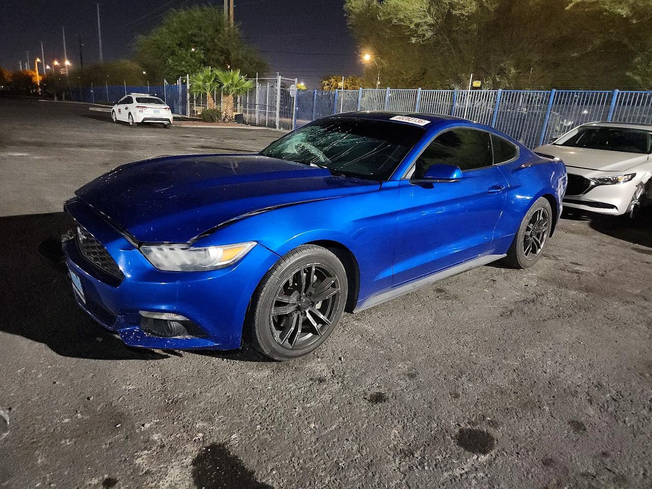 2017 Ford Mustang - zdjęcie główne