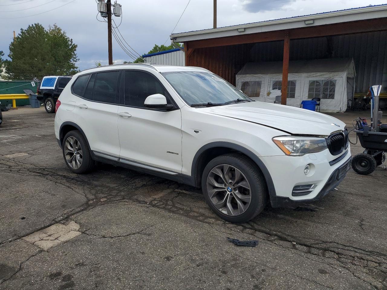 2015 BMW X3 xDrive28I - zdjęcie 4