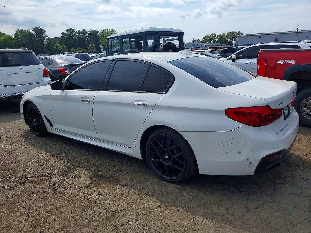 2018 BMW Seria 5 540i - zdjęcie 2