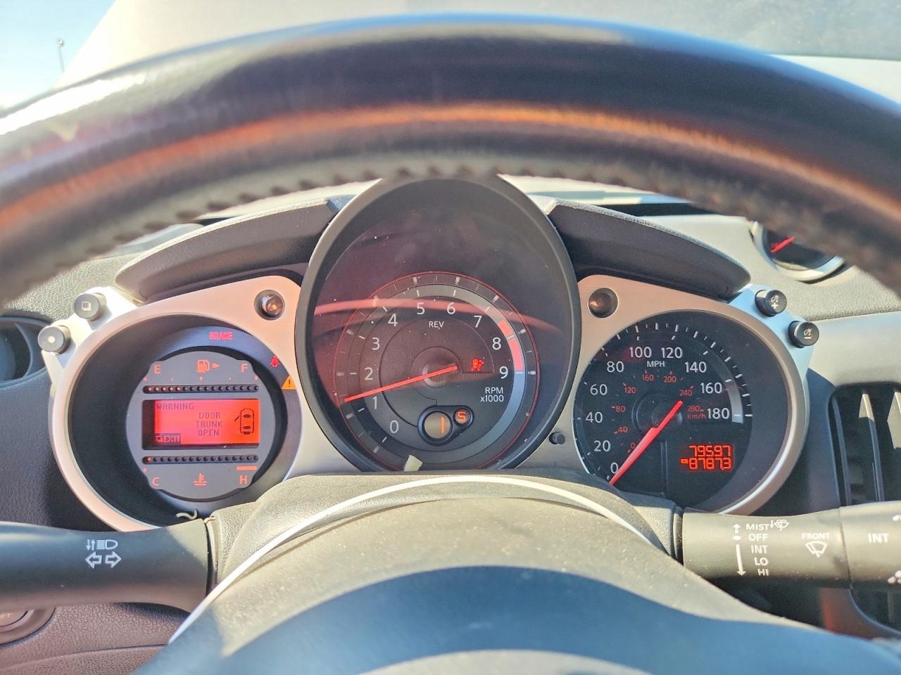 2015 Nissan 370Z Sport Tech - zdjęcie 9