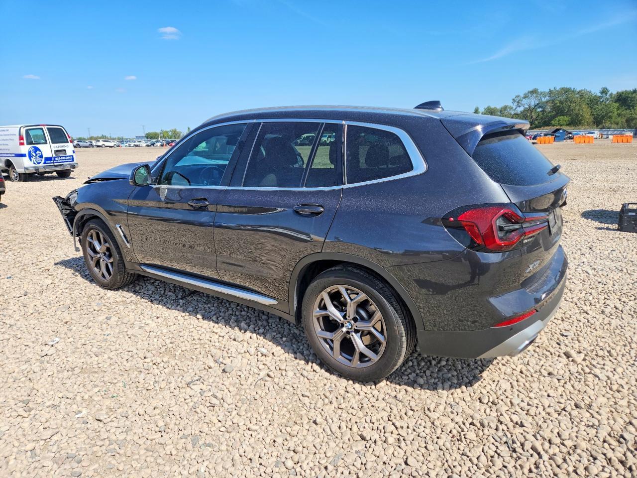2022 BMW X3 xDrive30I - zdjęcie 2