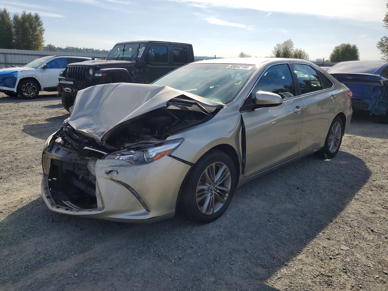 2017 Toyota Camry Se - zdjęcie główne