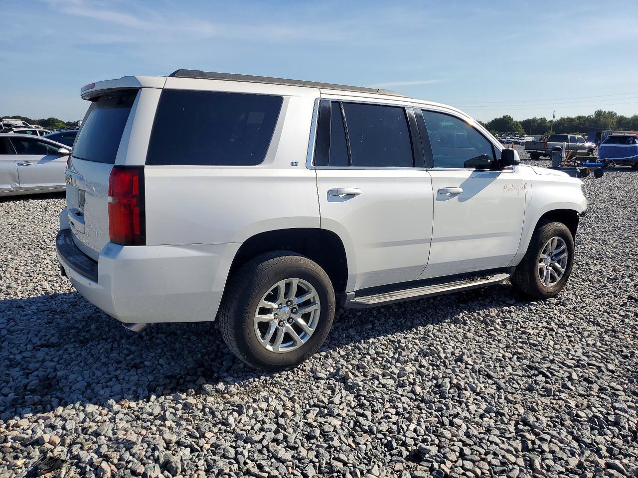 2016 Chevrolet Tahoe C1500 Lt - zdjęcie 3