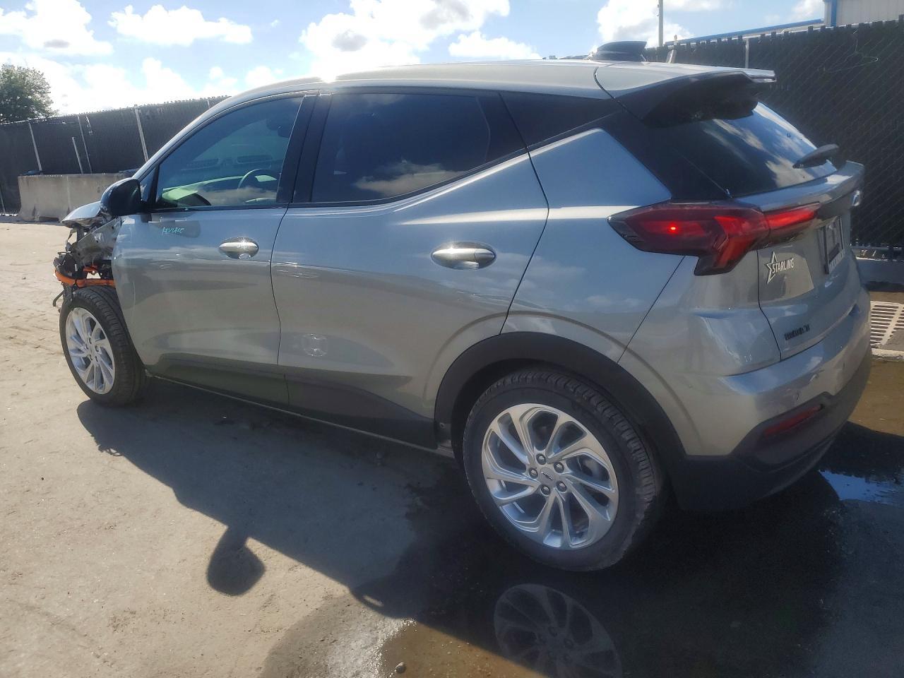 2027 Chevrolet Bolt Lt - zdjęcie 2