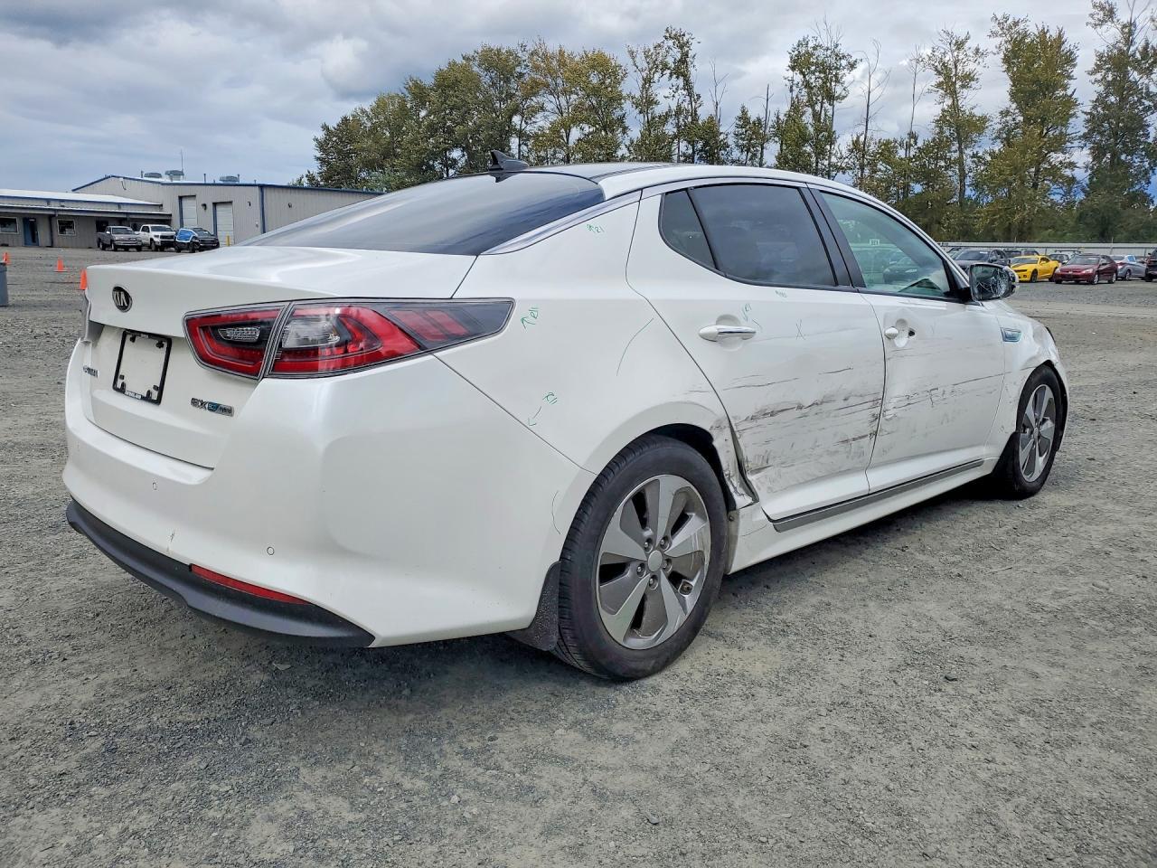 2016 Kia Optima Hybrid - zdjęcie 3