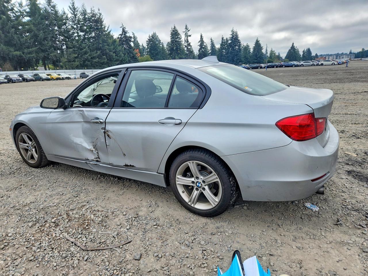 2015 BMW 320 I - zdjęcie 2