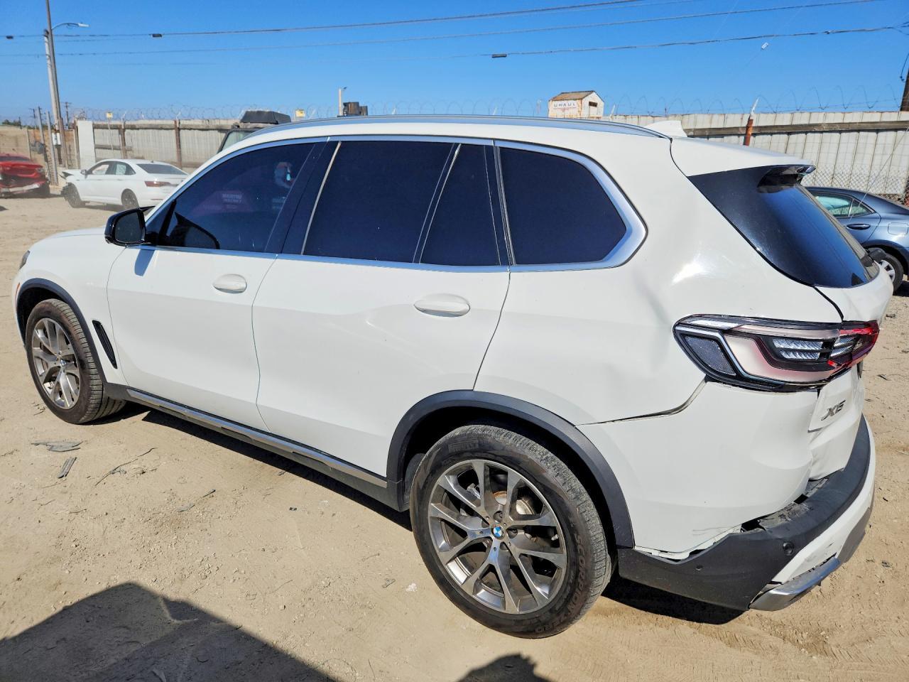 2019 BMW X5 xDrive40I - zdjęcie 2