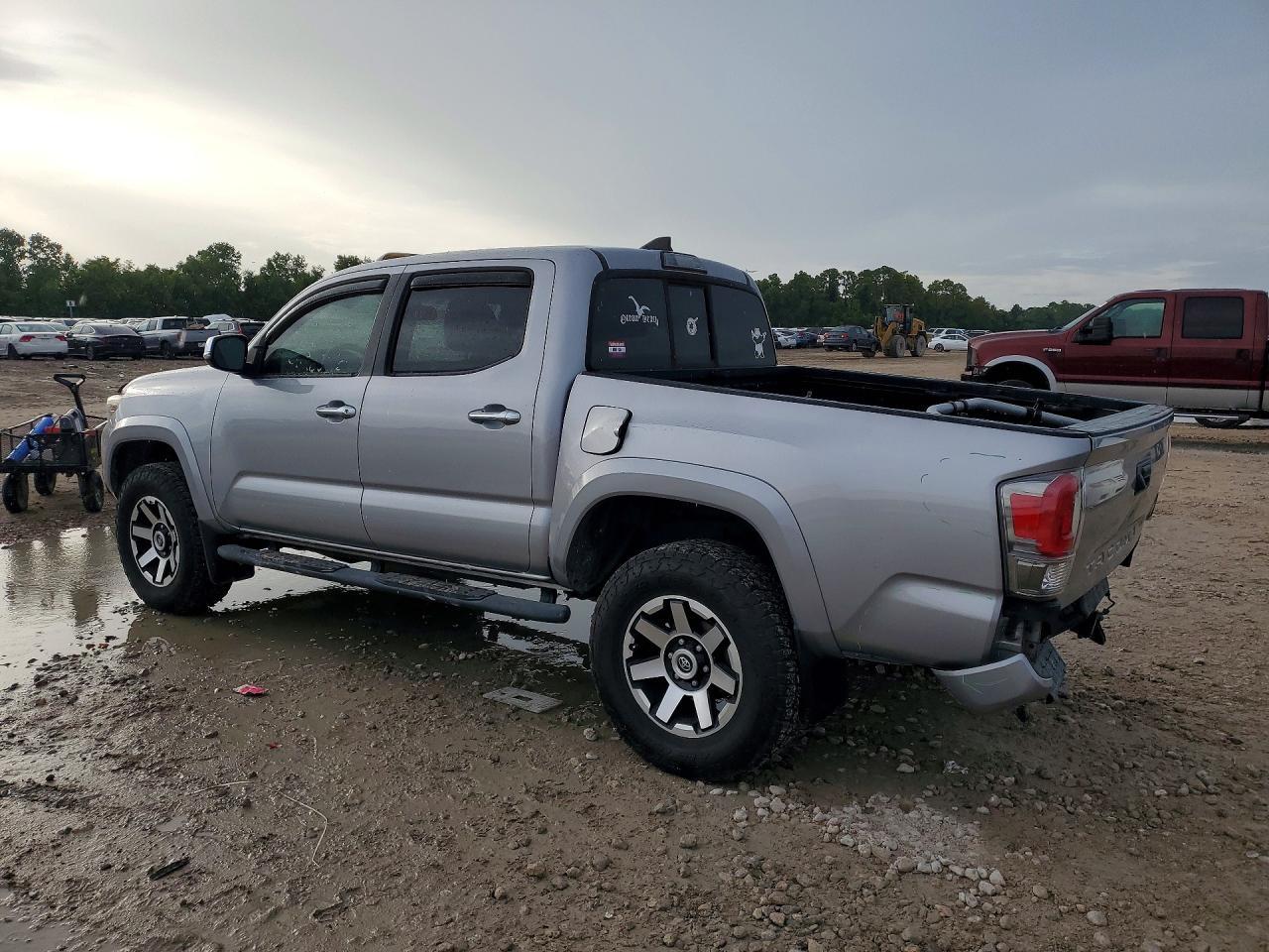 2016 Toyota Tacoma Limited - zdjęcie 2