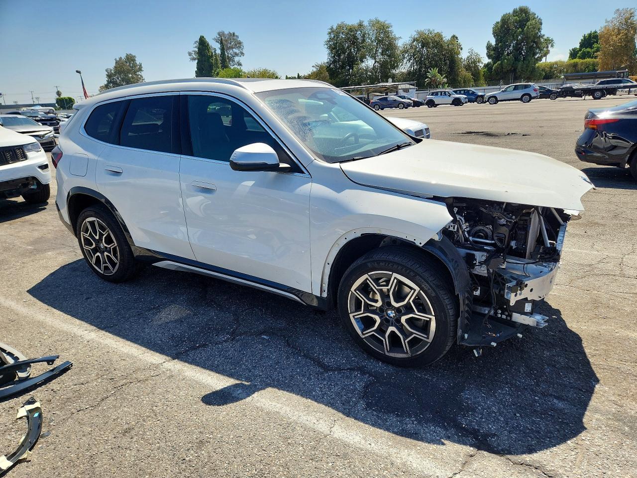 2023 BMW X1 xDrive28I - zdjęcie 4