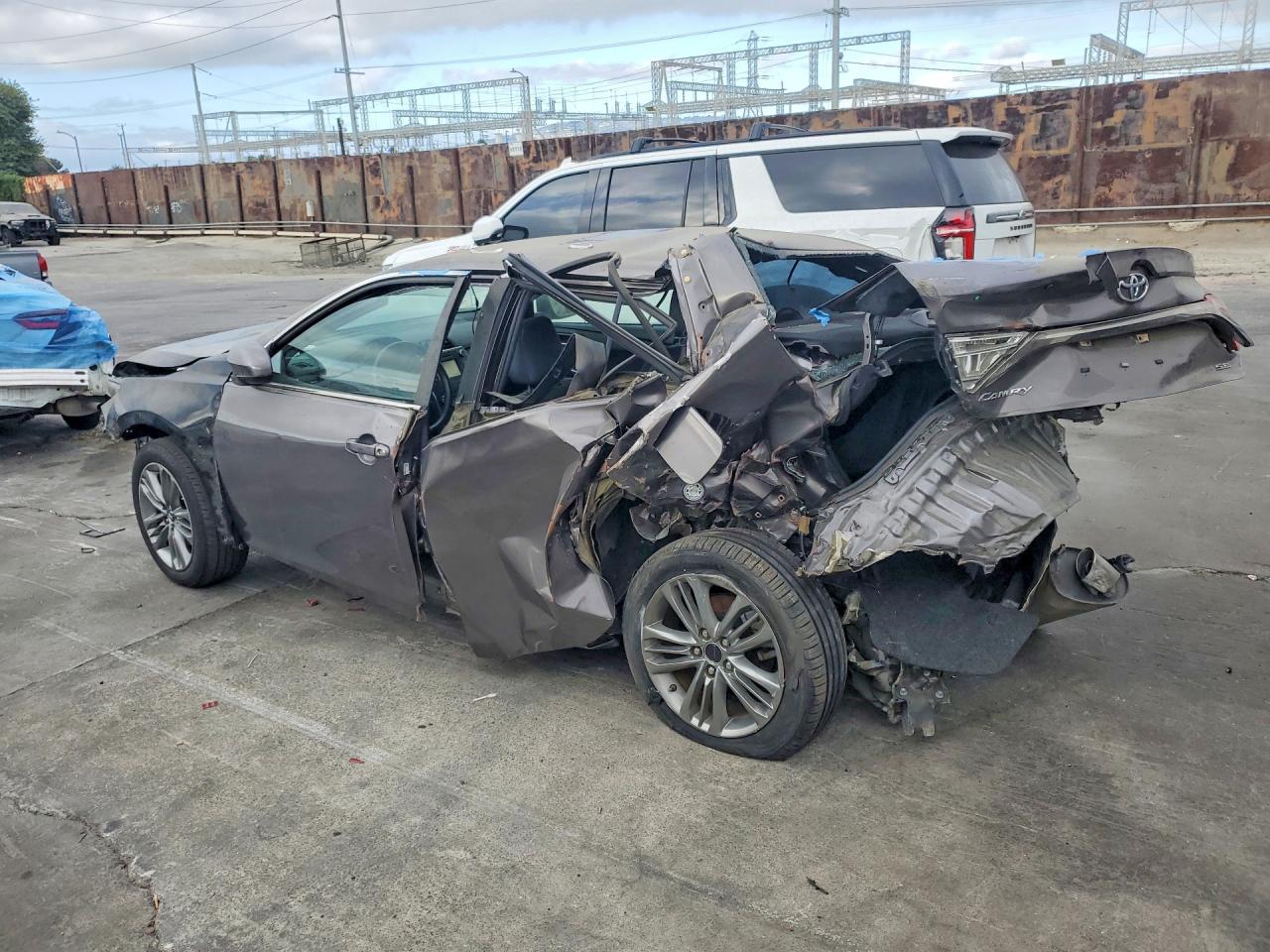 2017 Toyota Camry Se - zdjęcie 2