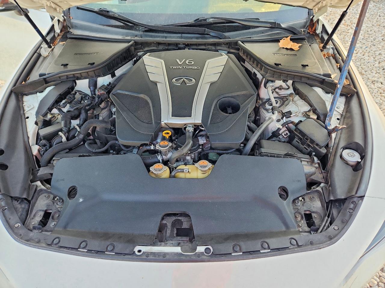 2018 Infiniti Q60 Red Sport 400 - zdjęcie 11