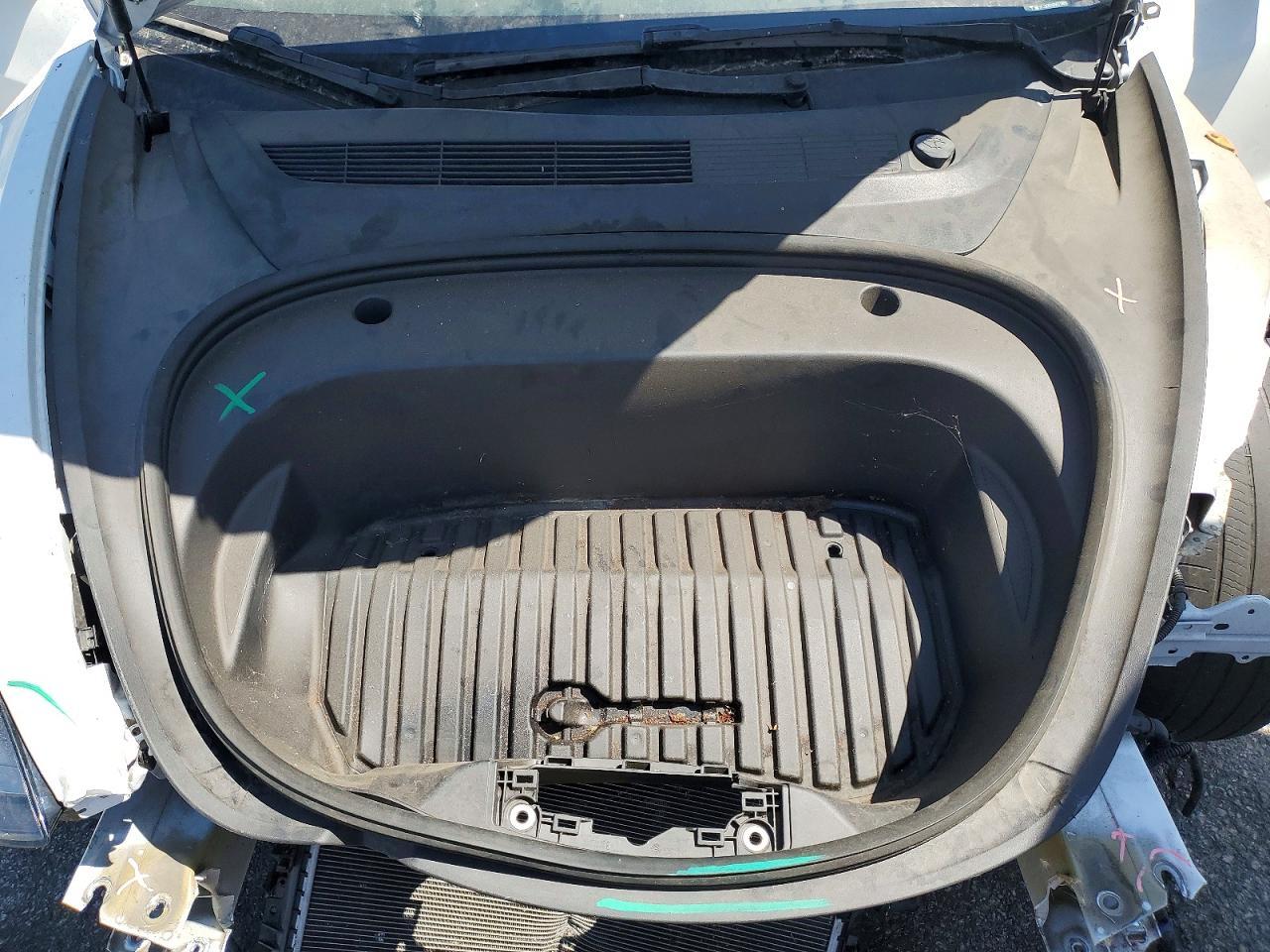 2022 Tesla Model 3 - zdjęcie 11
